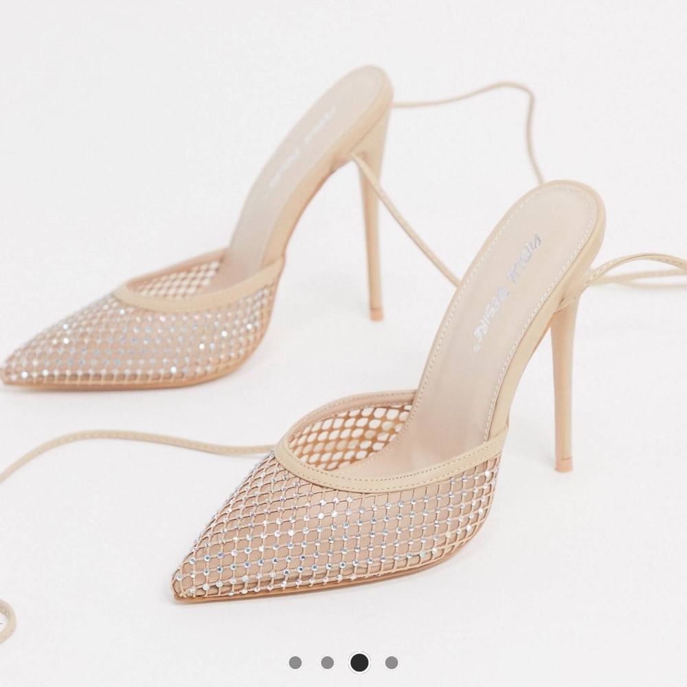 NUDE IRIDESCENT STONE TIE UP PUMPS!